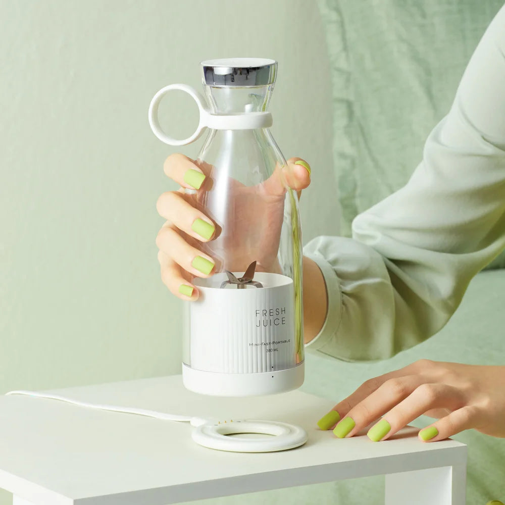 DecreeX Portable Juicer - Electric Blender